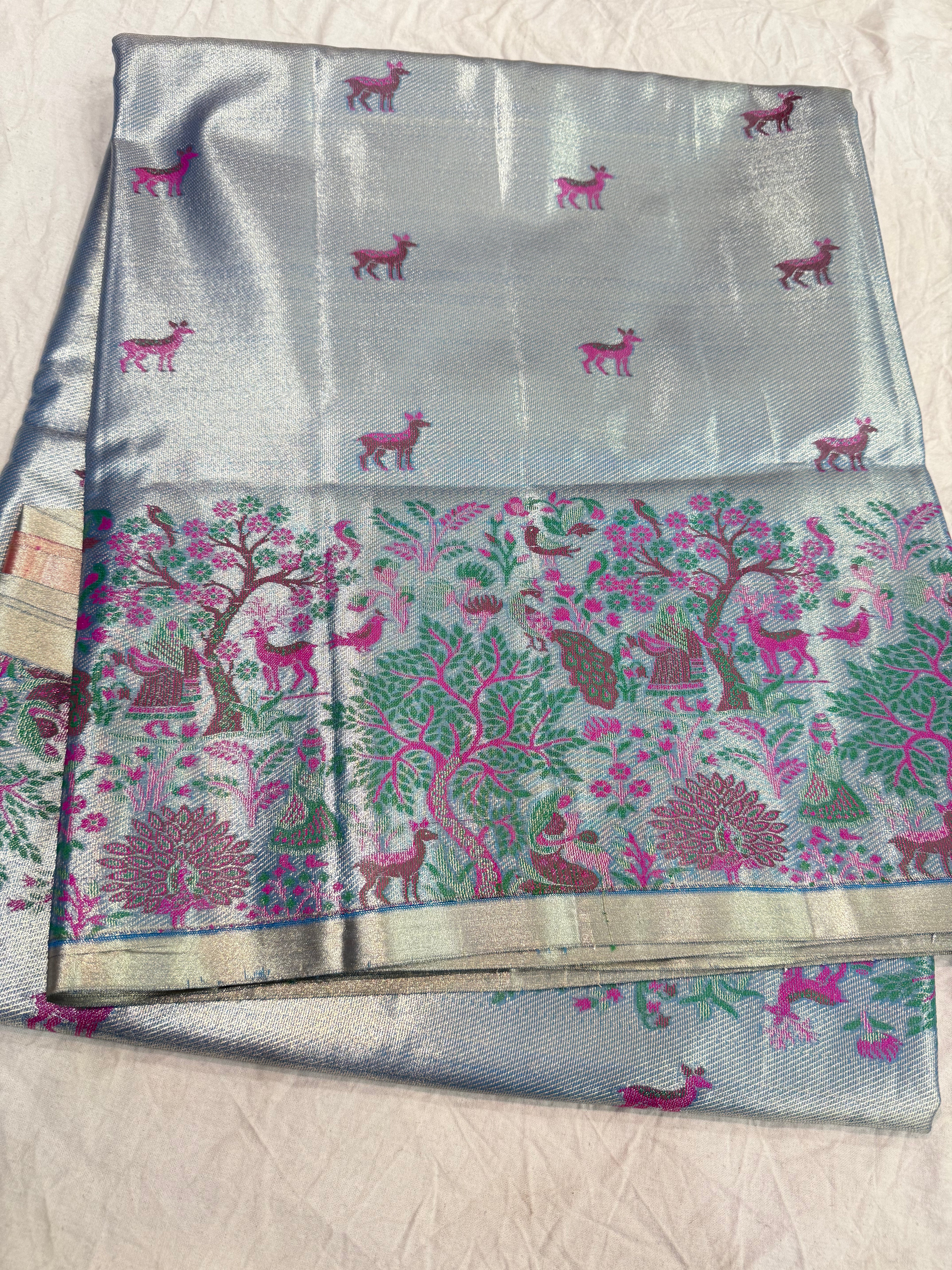 Kanchi pattu sarees